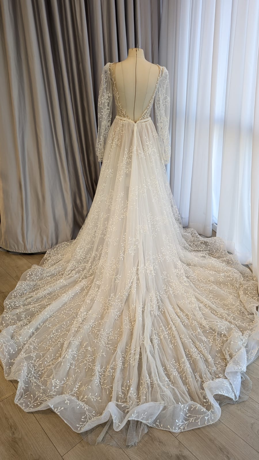 193 סמפל שמלה